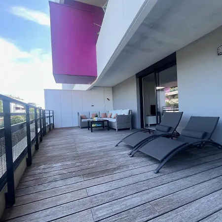- Nouvelle Vague Apartment *