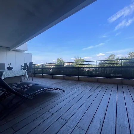 Apartment - Nouvelle Vague *